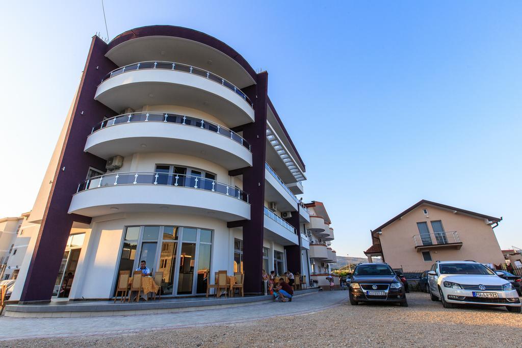 Hotel Edita Ulcinj Luaran gambar