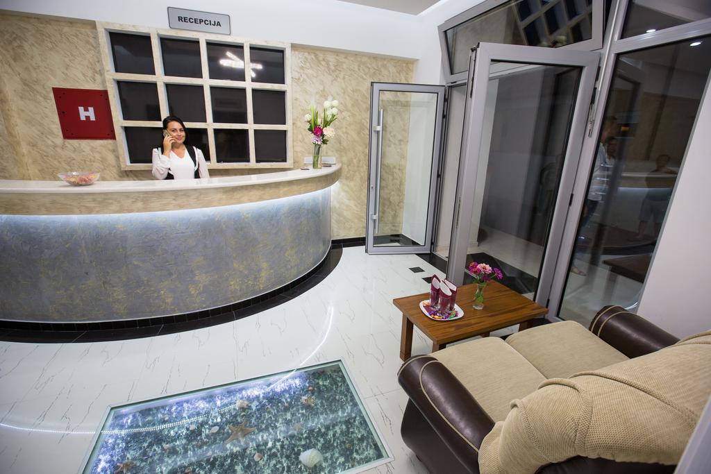 Hotel Edita Ulcinj Luaran gambar