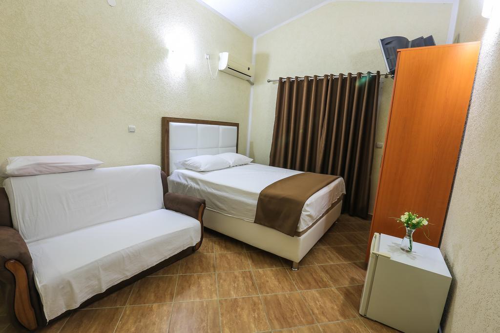 Hotel Edita Ulcinj Luaran gambar